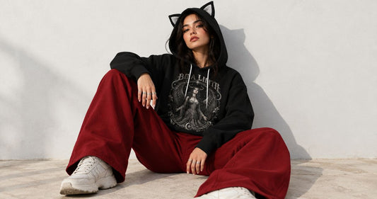 Cat ear hoodie outfits: playful details, dark attitude