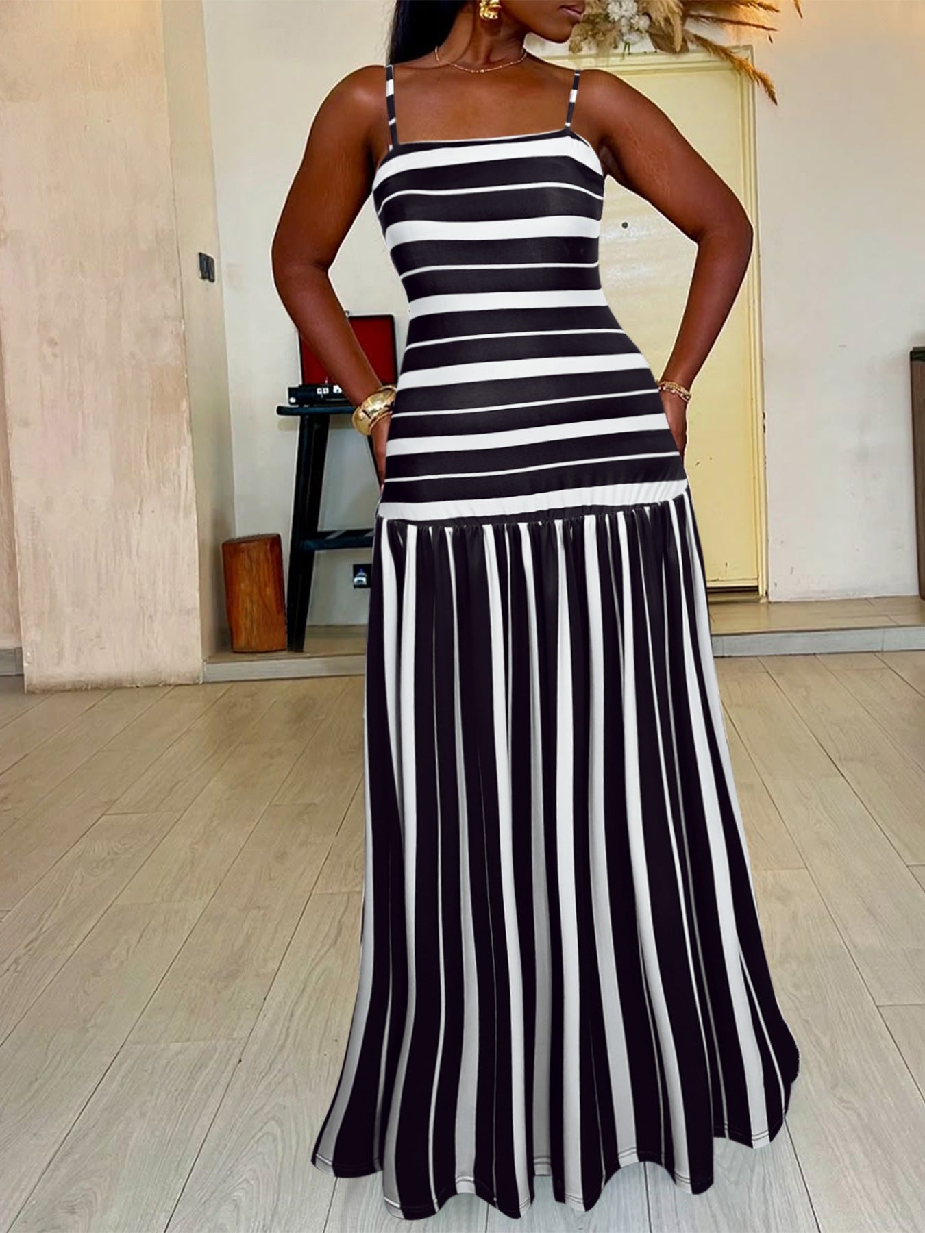 black and white striped maxi dress plus size Women's Loose Fitting Black and White Striped Maxi Dress