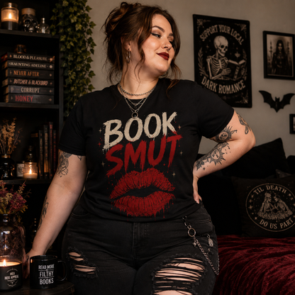 Book Smug  Lettering Tee  – Dark Romance Reader Aesthetic